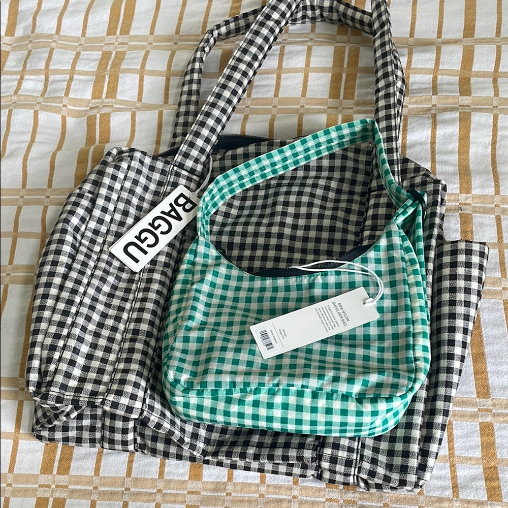Baggu gingham small cloud carry on NWT